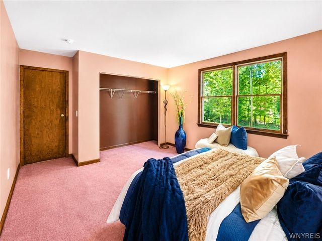 307 South Ellicott Creek Road, Amherst, NY 14228