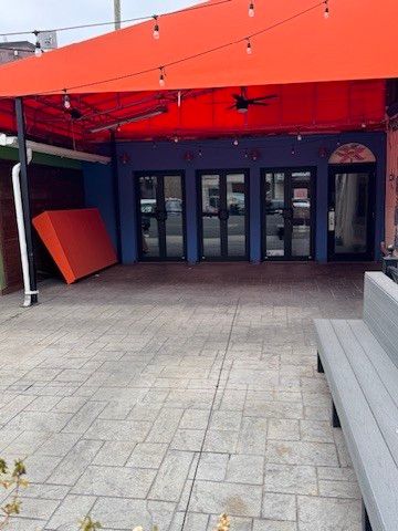 215 W North Avenue, Chicago, IL 60610