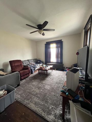 1925 Rapids DRIVE, Racine, WI 53404