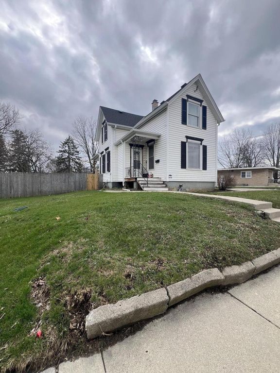 1925 Rapids DRIVE, Racine, WI 53404