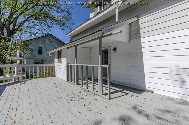 904 Lee Street, St Albans, WV 25177