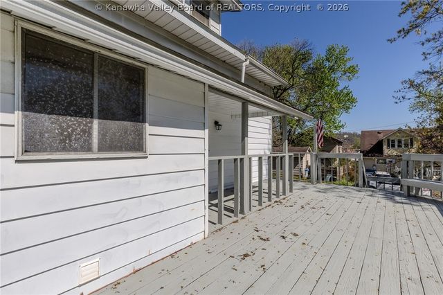 904 Lee Street, St Albans, WV 25177