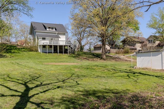 904 Lee Street, St Albans, WV 25177