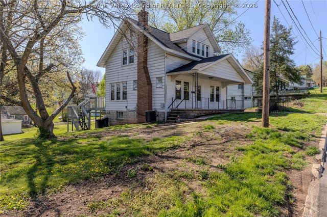 904 Lee Street, St Albans, WV 25177