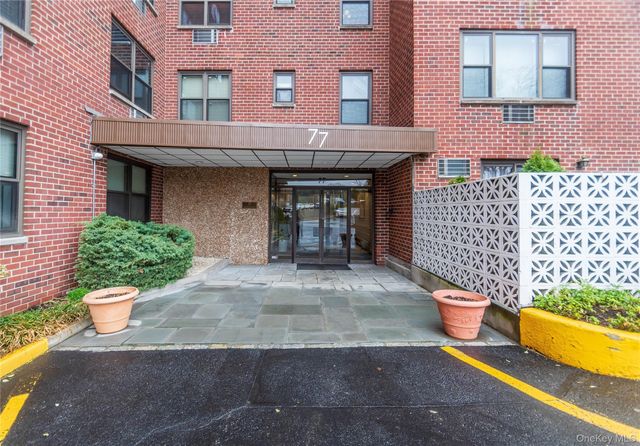 77 Carpenter Avenue 3B, Mount Kisco, NY 10549