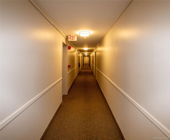 77 Carpenter Avenue 3B, Mount Kisco, NY 10549