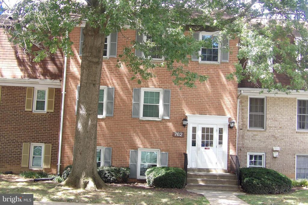 762-102 QUINCE ORCHARD BLVD #762-102, Gaithersburg, MD 20878