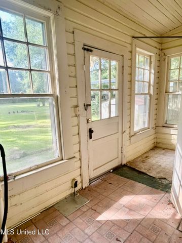 2305 Grenada Boulevard, Greenwood, MS 38930