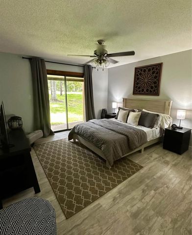 19660 SW 83RD PLACE ROAD C17, Dunnellon, FL 34432