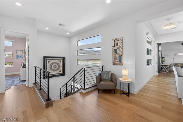 24 Garden Rain Drive, Las Vegas, NV 89135