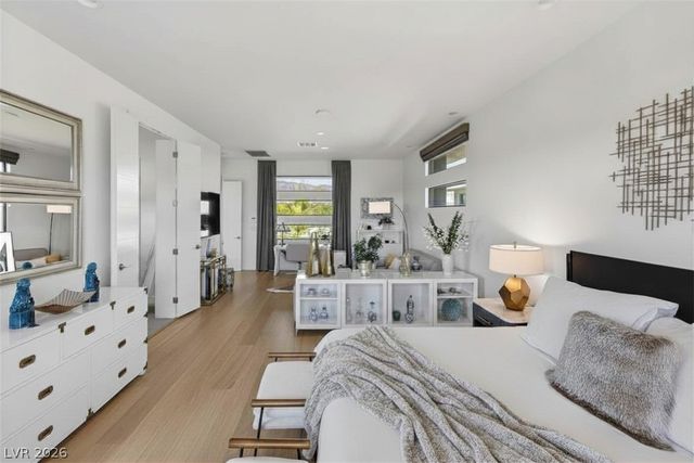 24 Garden Rain Drive, Las Vegas, NV 89135