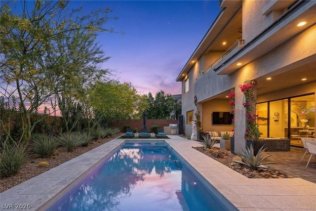 24 Garden Rain Drive, Las Vegas, NV 89135