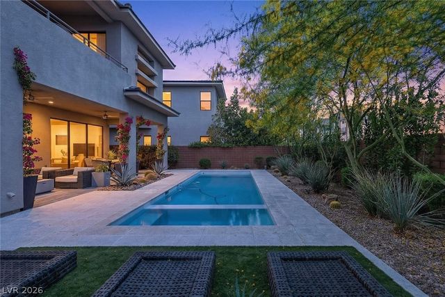 24 Garden Rain Drive, Las Vegas, NV 89135