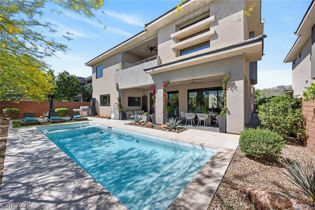 24 Garden Rain Drive, Las Vegas, NV 89135