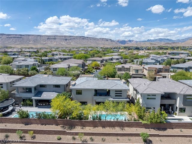 24 Garden Rain Drive, Las Vegas, NV 89135