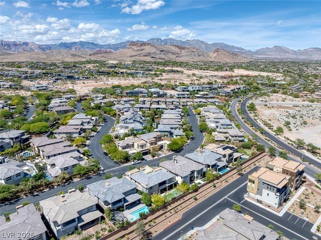 24 Garden Rain Drive, Las Vegas, NV 89135