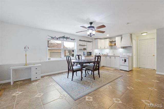 1956 Woodland Court, Wentzville, MO 63385