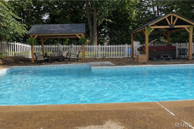 1956 Woodland Court, Wentzville, MO 63385