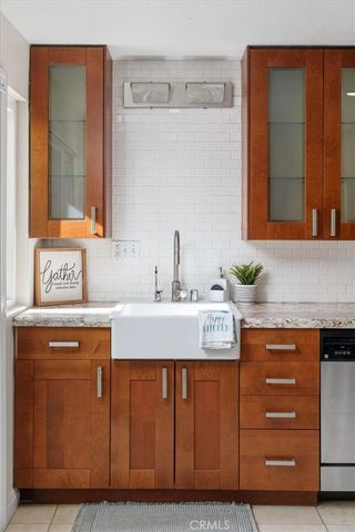 22238 James Alan 4, Chatsworth, CA 91311