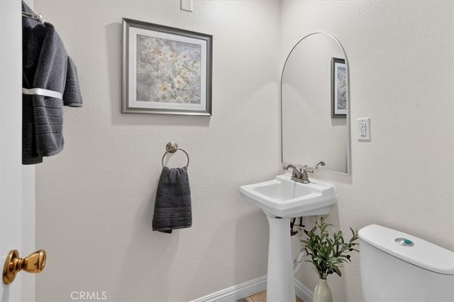 22238 James Alan 4, Chatsworth, CA 91311