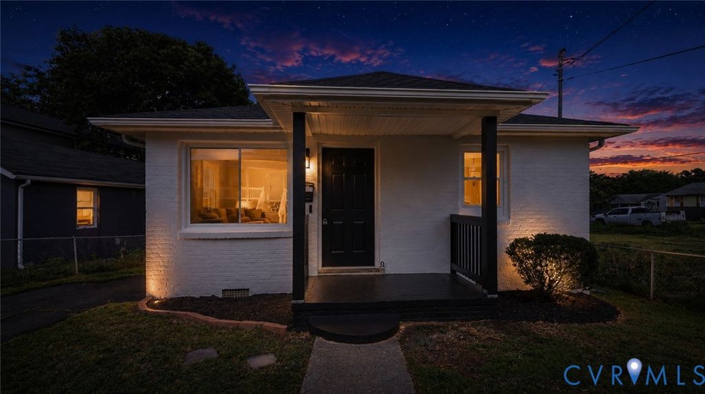 921 Diamond St, Petersburg, VA 23803