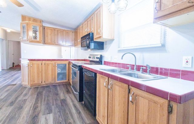 507 E 2ND STREET, Burkburnett, TX 76354