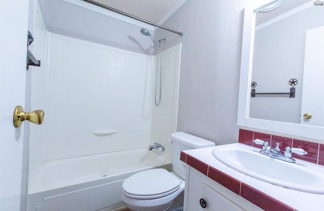 507 E 2ND STREET, Burkburnett, TX 76354