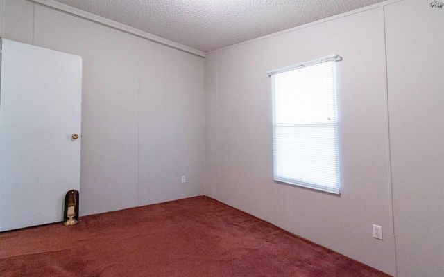 507 E 2ND STREET, Burkburnett, TX 76354