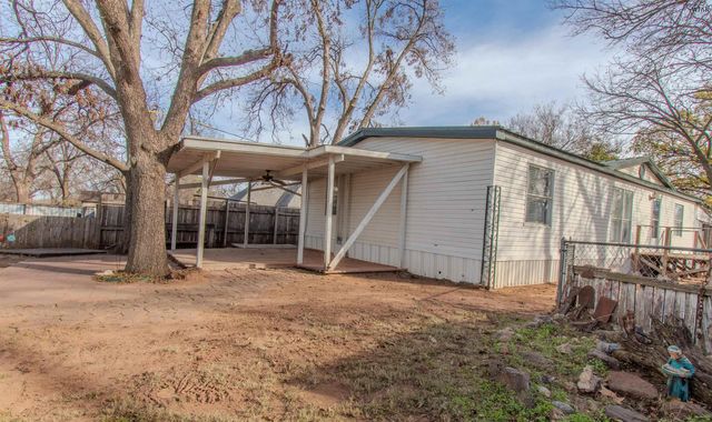 507 E 2ND STREET, Burkburnett, TX 76354