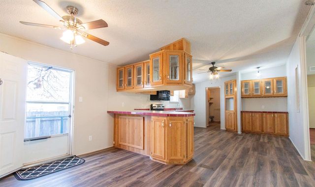 507 E 2ND STREET, Burkburnett, TX 76354