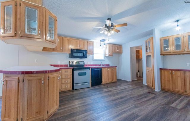 507 E 2ND STREET, Burkburnett, TX 76354