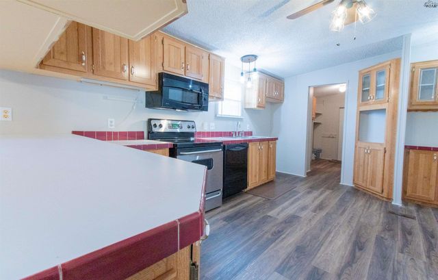 507 E 2ND STREET, Burkburnett, TX 76354