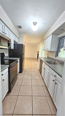 5301 W CLEVELAND STREET, Tampa, FL 33609