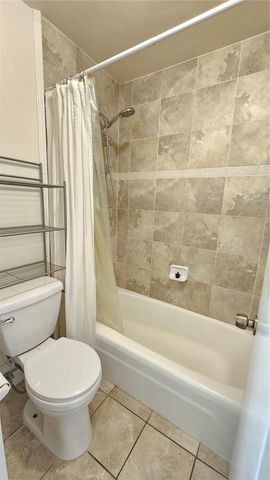 5301 W CLEVELAND STREET, Tampa, FL 33609