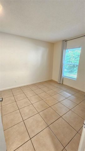 5301 W CLEVELAND STREET, Tampa, FL 33609