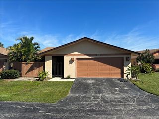 6479 Royal Woods DR, Fort Myers, FL 33908