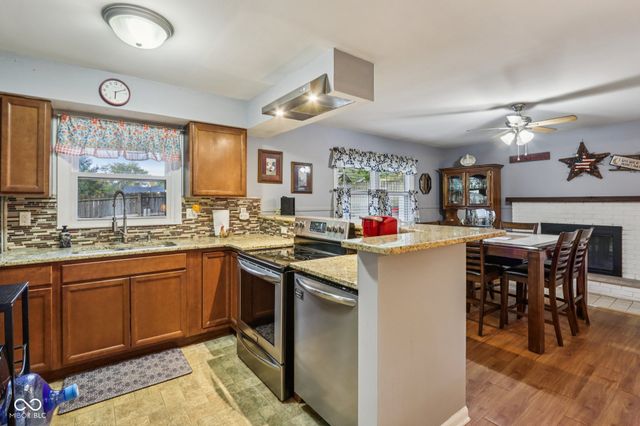 7604 Hillcrest Drive, Mooresville, IN 46158