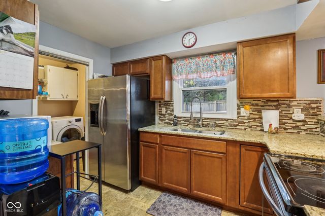 7604 Hillcrest Drive, Mooresville, IN 46158