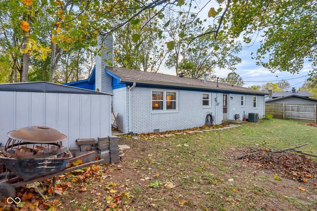 7604 Hillcrest Drive, Mooresville, IN 46158