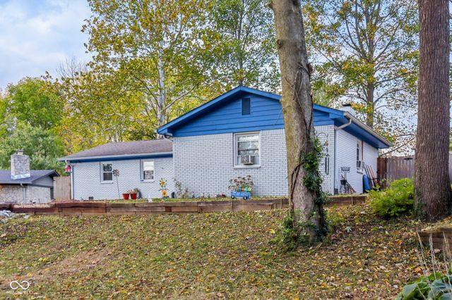 7604 Hillcrest Drive, Mooresville, IN 46158