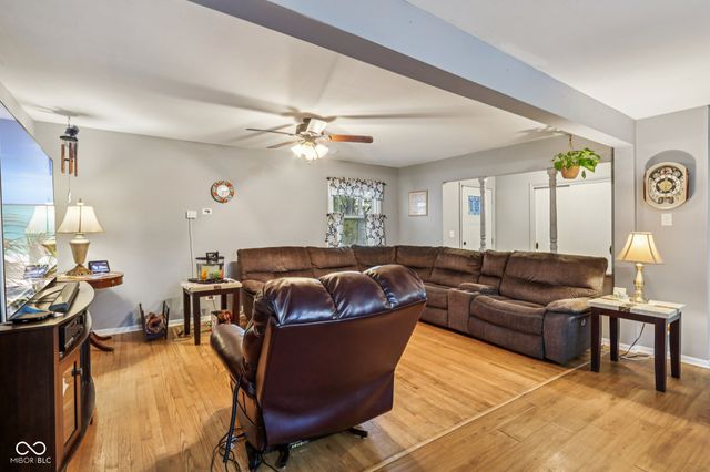 7604 Hillcrest Drive, Mooresville, IN 46158