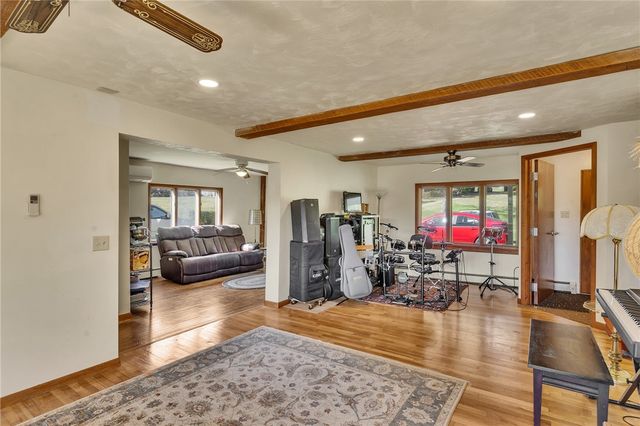 4032 Ewalt Rd, Richland, PA 15044