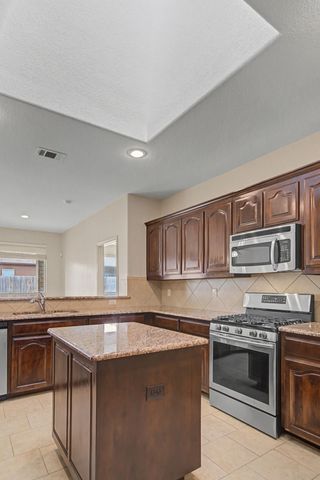 3004 Beaver Creek Drive, Fort Worth, TX 76177