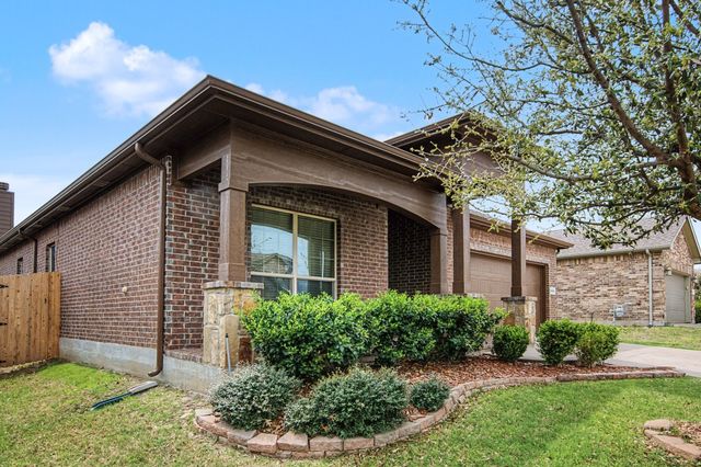 3004 Beaver Creek Drive, Fort Worth, TX 76177