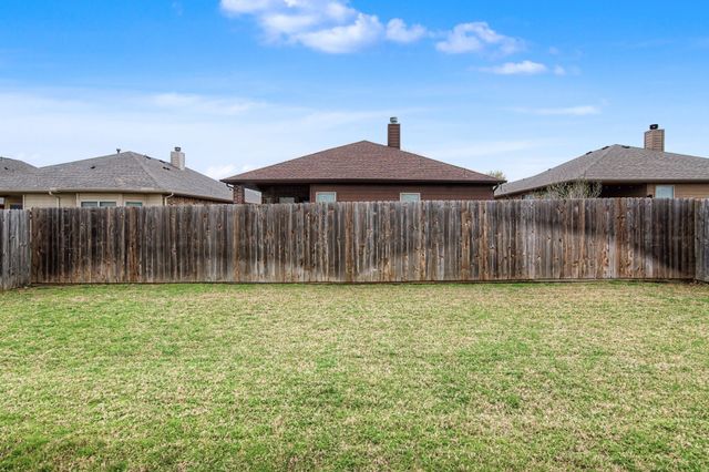 3004 Beaver Creek Drive, Fort Worth, TX 76177