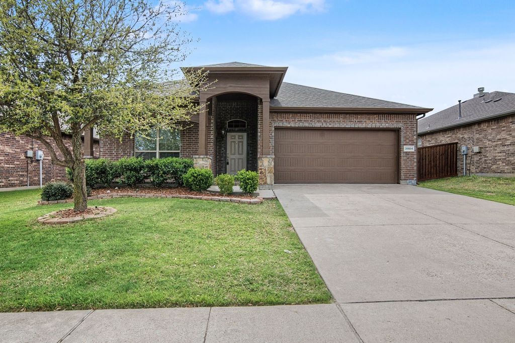 3004 Beaver Creek Drive, Fort Worth, TX 76177