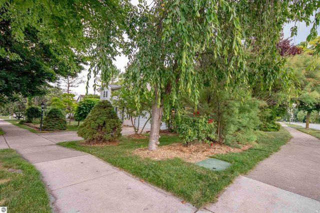 1000 Country Way, Mt Pleasant, MI 48858