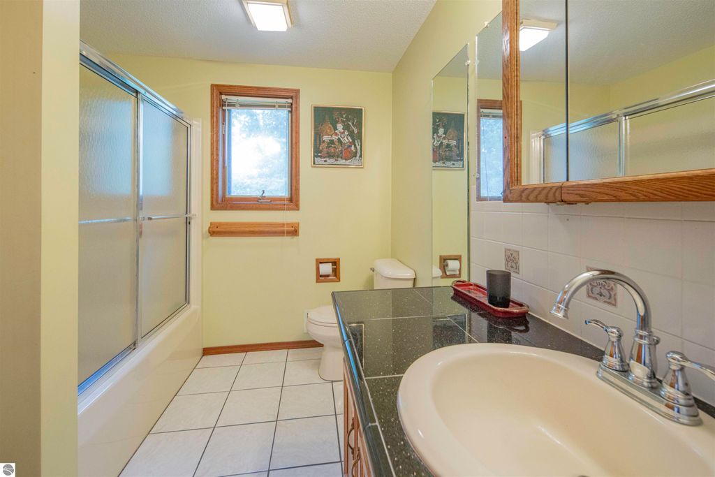 Image 29 of property listing at 1000 Country Way, Mt Pleasant, MI 48858