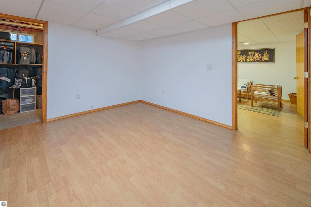 Image 42 of property listing at 1000 Country Way, Mt Pleasant, MI 48858