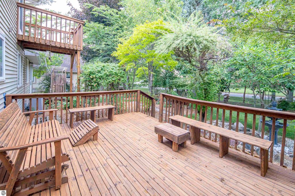 Image 50 of property listing at 1000 Country Way, Mt Pleasant, MI 48858